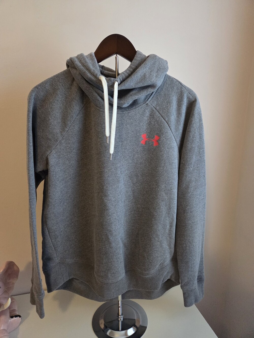 Under Armour medium Hoodie